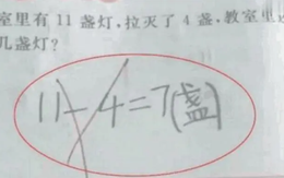 Người mẹ chắc nịch '11 - 4 = 7' là đúng, đến khi giáo viên giải thích đành ngậm ngùi thừa nhận tính sai