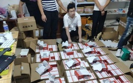 Nhóm tội phạm Trung Quốc 'hô biến' điện thoại cũ thành smartphone Huawei, nửa năm bán hơn 7.000 chiếc