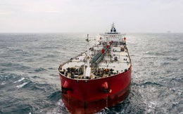 Ông Trump nhiễm Covid-19: TQ hưởng lợi ngay lập tức