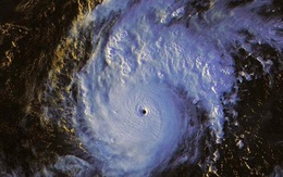 Philippines: Siêu bão mạnh nhất năm sắp đổ bộ, "thảm họa chồng thảm họa"