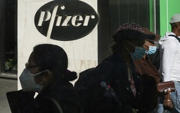 Mỹ bắt đầu cho tiêm vắc-xin Covid-19 tại 4 bang