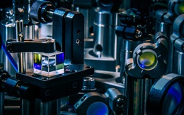 Từng tuyên bố sẽ tạo ra máy tính lượng tử mạnh nhất lịch sử, công ty Honeywell công bố sản phẩm đầu tiên: Hệ thống H1 với 10 qubit