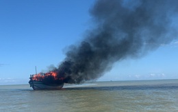 Cháy tàu trên biển Cù Lao Chàm, 18 hành khách và nhân viên thoát chết