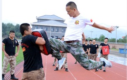 “Siêu vệ sĩ” Trung Quốc có võ công đỉnh cao, một đòn hạ gục đặc nhiệm Mỹ trong nháy mắt