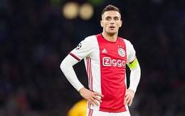 Ajax vắng 11 cầu thủ vì dương tính Covid-19