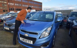 Sợ COVID-19, dân châu Âu mua xe cũ để tránh đi phương tiện công cộng