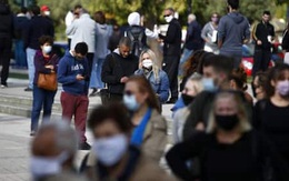 Làn sóng Covid-19 thứ 3 trở lại nước Mỹ “khủng khiếp” hơn