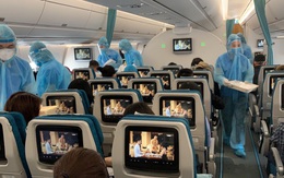 Đại diện Vietnam Airlines: Chờ nam tiếp viên khỏi bệnh COVID-19 sẽ đưa ra hướng kỷ luật nghiêm
