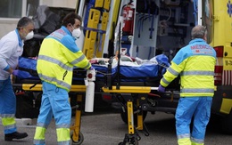 Làn sóng từ giàu trở thành nghèo bao trùm Tây Ban Nha do đại dịch Covid-19