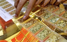 Vàng trong nước lại đắt hơn vàng thế giới gần 4 triệu đồng/lượng