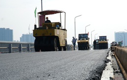 Cận cảnh 'đại công trường' sửa chữa mặt cầu Thăng Long trước ngày thông xe