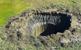 Bí ẩn về những 'ổ gà' khổng lồ ở vùng cực Siberia