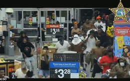 Mỹ: Hàng trăm người lao vào đập phá siêu thị, cướp đồ tự nhiên "như chốn không người"