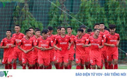 Cầu thủ Việt kiều nổi bật trong ngày đầu tập trung của U22 Việt Nam