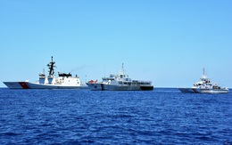 Chuyên gia Trung Quốc lo Mỹ đưa tàu tuần duyên đến biển Đông