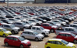 Lượng ô tô nhập khẩu về Việt Nam tiếp tục “lao dốc”