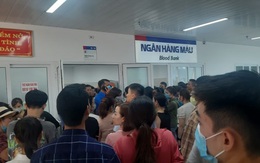Vụ tai nạn thảm khốc ở Quảng Bình: Hàng trăm đoàn viên thanh niên xếp hàng chờ hiến máu