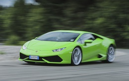 Lấy 4 triệu đô la tiền hỗ trợ mùa COVID-19 đi mua Lamborghini