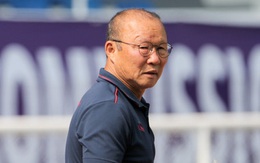 Tuyển Việt Nam khó tập trung trong tháng 8 vì dịch Covid-19: HLV Park Hang-seo lại gặp khó