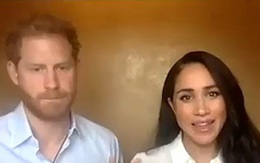 Vợ chồng Meghan Markle - Harry công khai xuất hiện, "động chạm" đến Nữ hoàng Anh với phát ngôn gây bức xúc