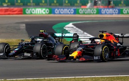 Red Bull soán ngôi Mercedes ngoạn mục tại chặng đua kỷ niệm 70 năm F1