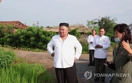 Ông Kim Jong-un mở kho đặc biệt, "gửi yêu thương đến người dân"