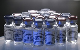 WHO chưa có đủ thông tin, Mỹ “rất nghi ngờ” vaccine Covid-19 của Nga