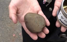 Công ty Nhật Bản bán... đá nhặt từ đường ray để sinh tồn trong dịch COVID-19