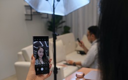 Thị trường smartphone Việt sôi động bất chấp Covid-19