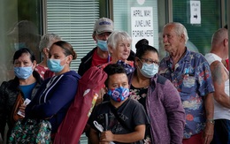 Lâm trọng bệnh vì Covid-19, Mỹ kéo kinh tế thế giới đi xuống?