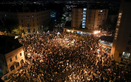 Biển người Israel xuống đường biểu tình phản đối thủ tướng