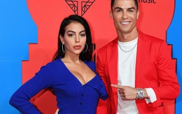 Bạn gái Ronaldo ghi điểm với fan sau khi đóng góp nửa tỷ đồng hỗ trợ chiến dịch tìm vaccine ngăn chặn dịch Covid-19