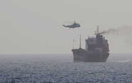 NÓNG: UAE nổ súng vào tàu Iran, Tehran ngay lập tức phản đòn - Vịnh Ba Tư dậy sóng
