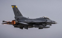 Việc phi công tiêm kích F-16 thua 5-0 trong không chiến với AI nói lên điều gì?