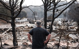 Người Mỹ "chết lặng" trước năm 2020 đầy sóng gió: Đây là năm tồi tệ nhất trong cuộc đời tôi!