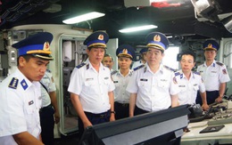 Cảnh sát biển Việt Nam kiên quyết nói không với những “viên đạn bọc đường