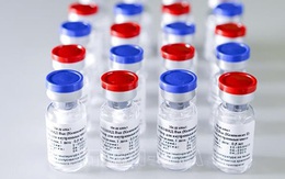 Tổng thống Nga khẳng định vaccine Sputnik V an toàn và hiệu quả