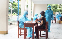 Ăn nhậu giữa mùa Covid-19, nhóm thanh niên còn thách thức công an