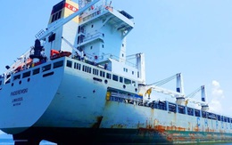 Tàu nước ngoài neo đậu trái phép trong vùng nội thủy Việt Nam
