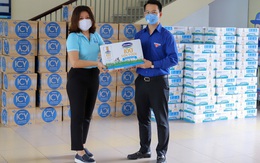 1 tỷ đồng sản phẩm sữa được Vinamilk gửi đến người dân miền trung đang cách ly vì covid-19