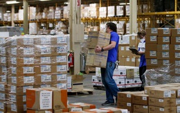 Bên trong cuộc hỗn loạn của hệ thống y tế Mỹ thời Covid-19: Các bang giành giật từng thùng khẩu trang, phải tự lo cho số phận của mình!