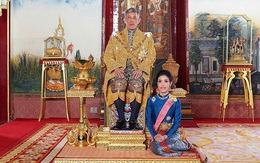 Vừa đưa đến Đức, Vua Thái Lan đã tuyên bố phục vị cho Hoàng quý phi sau gần 1 năm phế truất vì tội 'bất trung'
