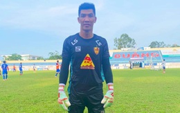 CLB Quảng Nam bất ngờ ký hợp đồng với thủ môn Minh Nhựt