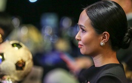 Vợ Văn Quyết rơi nước mắt vào thời khắc chồng được xướng tên ở Quả bóng vàng Việt Nam