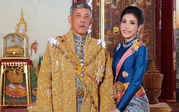 Sau 4 tháng được phục vị, lần đầu tiên Hoàng quý phi Thái Lan xuất hiện riêng với nhà vua, đi thăm lại “lãnh cung” giam giữ mình thời bị phế truất