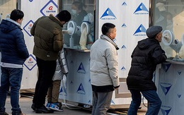 Trung Quốc triển khai xét nghiệm COVID-19 qua đường hậu môn