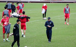 Cặp trung vệ 'thép' vắng mặt buổi tập cuối của Viettel chuẩn bị Siêu cúp