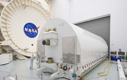 Phương pháp "ship" kính viễn vọng James Webb đặc biệt của NASA: một "hộp kính" nặng 76 tấn, dài 33,5 mét