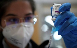 Hình phạt cực 'nặng đô' với người không tiêm vắc xin Covid-19 tại các nước