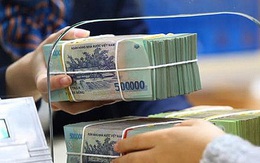 Người dân ngày càng "chán" gửi tiết kiệm, có tháng rút ròng khỏi ngân hàng